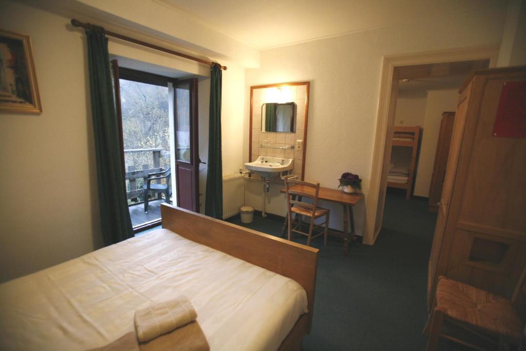 Hotel Gai-Sejour La-Roche-en-Ardenne Pokój zdjęcie